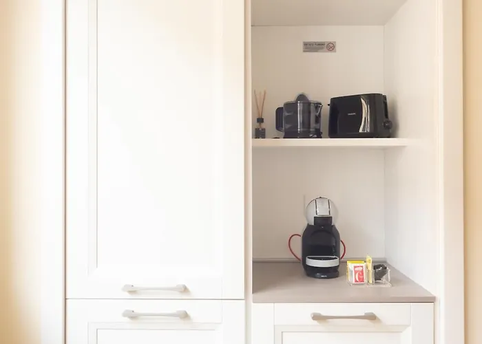 Πανσιόν Dimora Amelia Luxury 4*